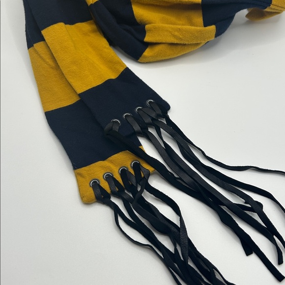 Converse Navy/Yellow Neck Scarf - Picture 4 of 4
